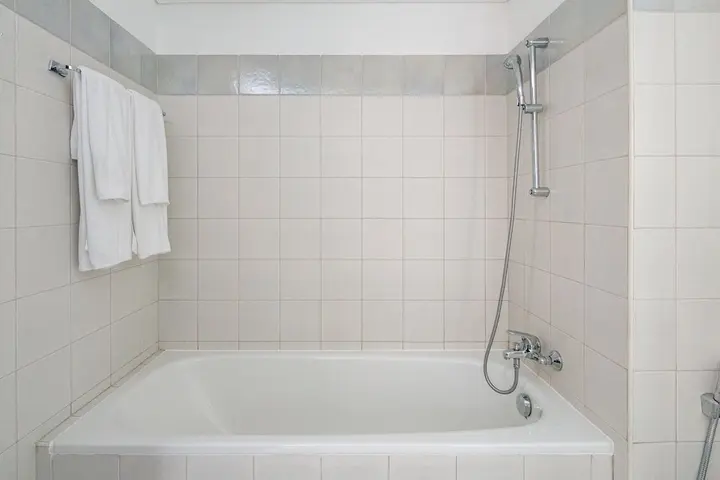 Дубай: Modern + Bright 2BR With Dubai Marina Views!