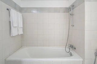 Дубай: Modern + Bright 2BR With Dubai Marina Views!