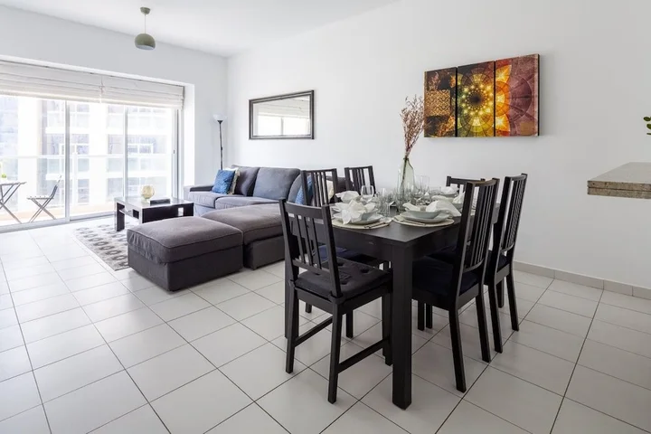 Дубай: Modern + Bright 2BR With Dubai Marina Views!