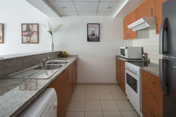 Дубай: Spacious 1BR in The Greens!