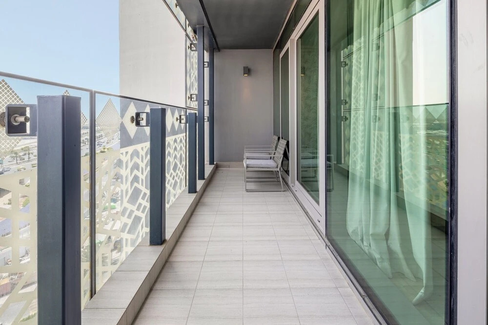 Дубай: Superb And Modern 1BR on a Premier Waterfront Location!