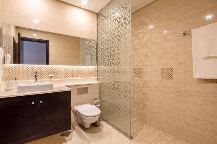 Дубай: Chic 3BR With Study in The Heart of Downtown Dubai!