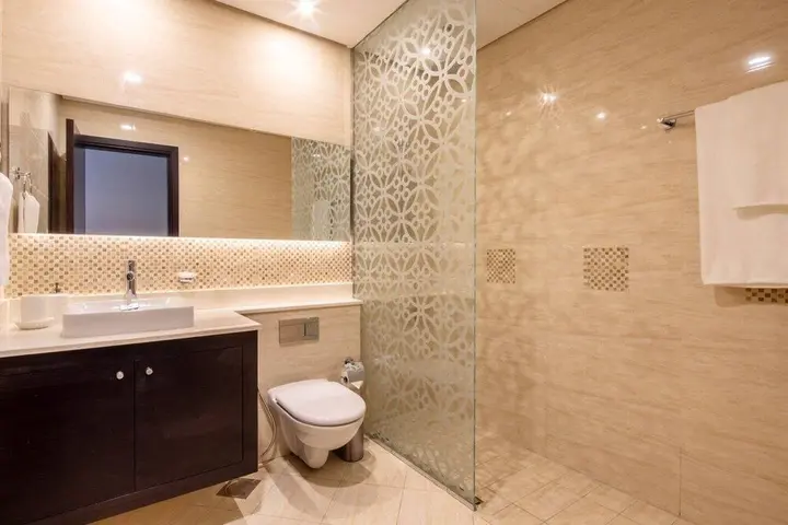 Дубай: Chic 3BR With Study in The Heart of Downtown Dubai!