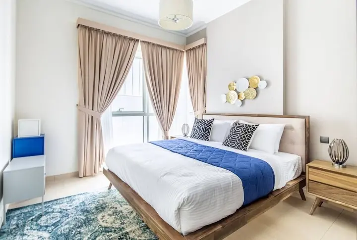 Дубай: Chic 3BR With Study in The Heart of Downtown Dubai!