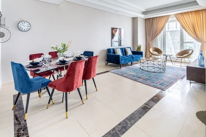 Дубай: Chic 3BR With Study in The Heart of Downtown Dubai!