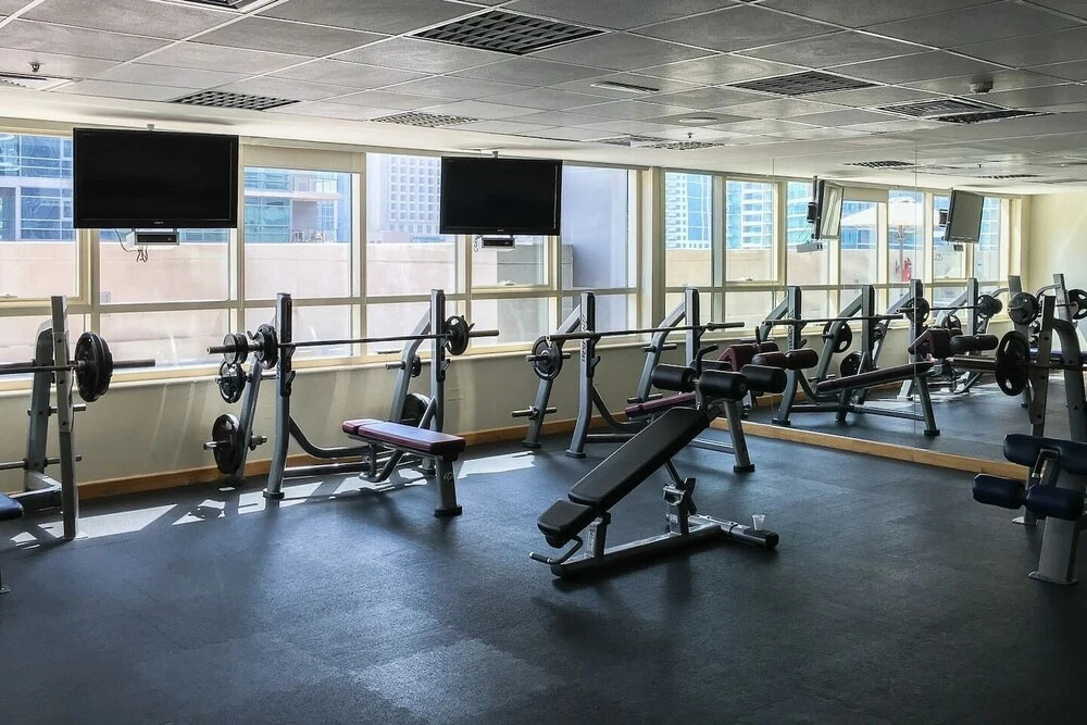 Дубай: Stylish + Bright 1BR With Dubai Marina Views!