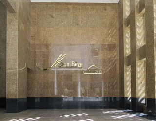 Дубай: Regal & Modern 2BR With Study in Downtown Dubai - Sleeps 5!