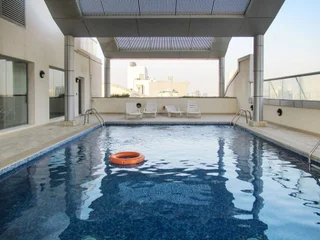 Дубай: Lovely 1BR in Sports City With Golf Course Views!