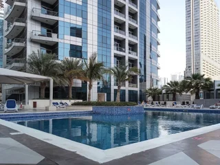 Дубай: Flashy & Vibrant 1BR Apartment in Dubai Marina!