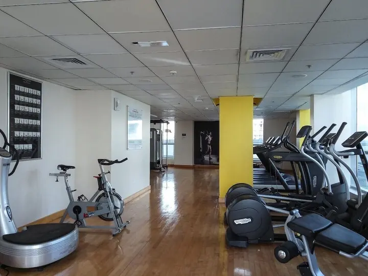 Дубай: Flashy & Vibrant 1BR Apartment in Dubai Marina!