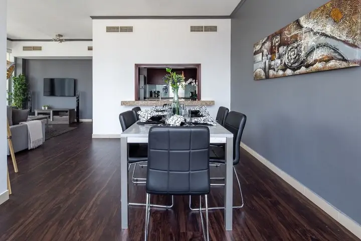 Дубай: Sophisticated 2BR With Stunning Burj Khalifa Views