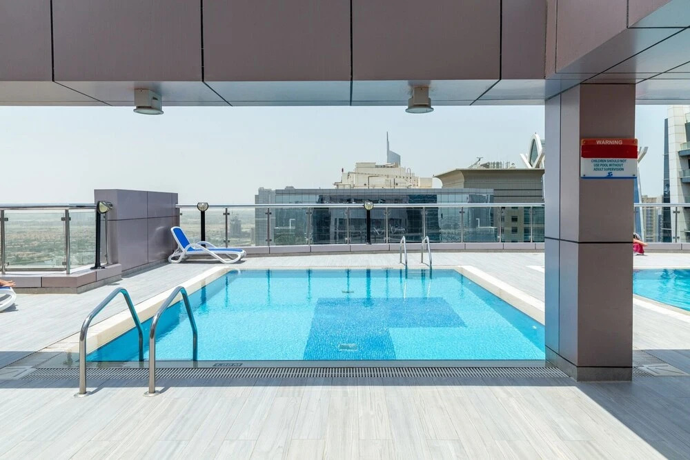 Дубай: Premier 1BR Apartment in JLT - Sleeps 3!