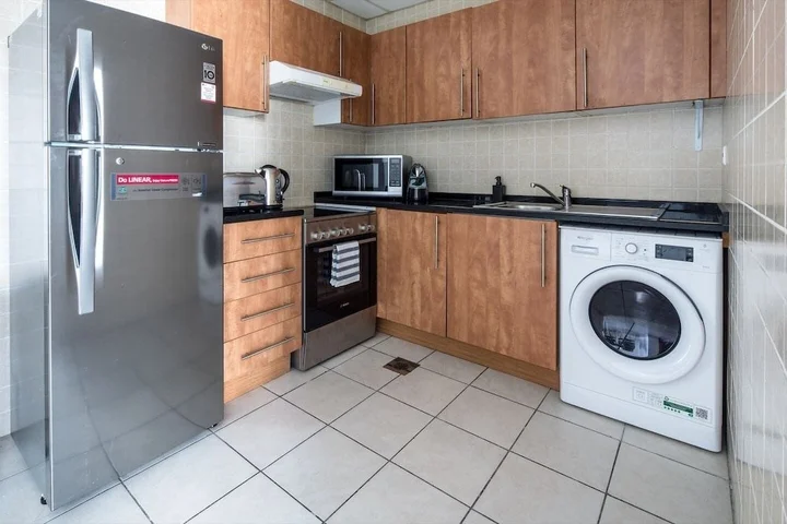 Дубай: Elegantly Modern 1BR With Lovely Marina Views!