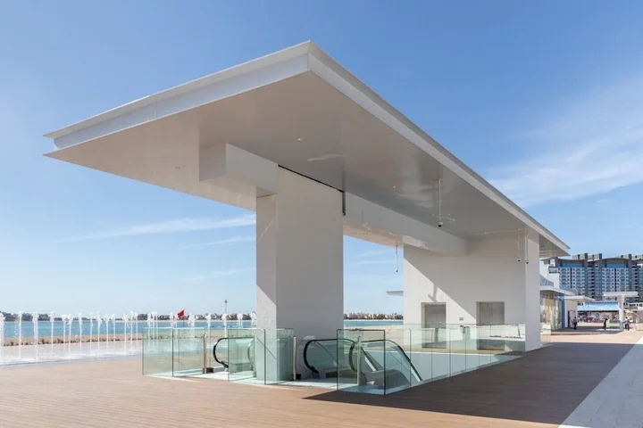 Дубай: Stylish 2BR Apartment by the Beach - The Palm Jumeirah