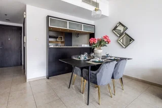 Дубай: Striking 1BR in Dubai Marina - Minutes From Beach