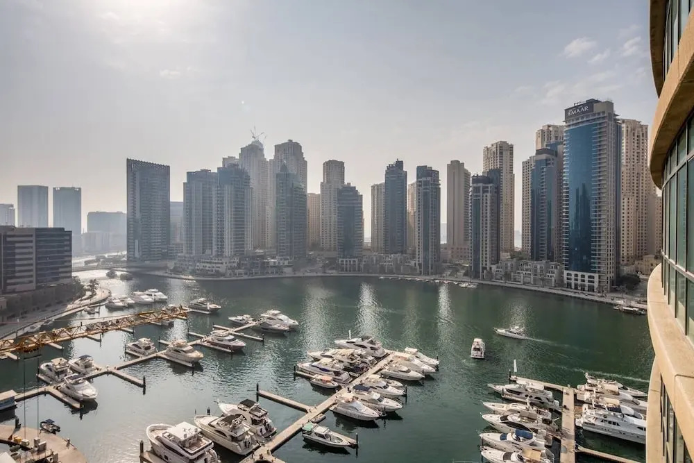 Дубай: Striking 1BR in Dubai Marina - Minutes From Beach