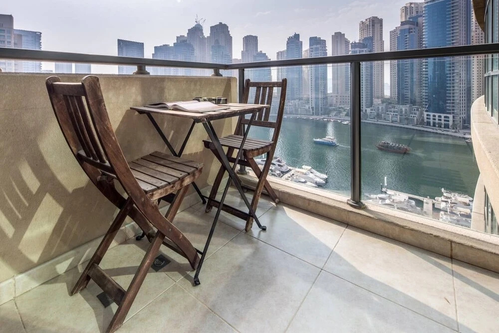 Дубай: Striking 1BR in Dubai Marina - Minutes From Beach