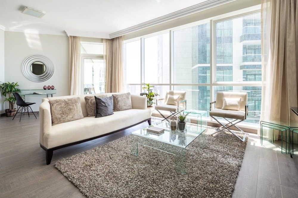 Дубай: Astounding 3BR Apartment w/ Sea & Marina Views!