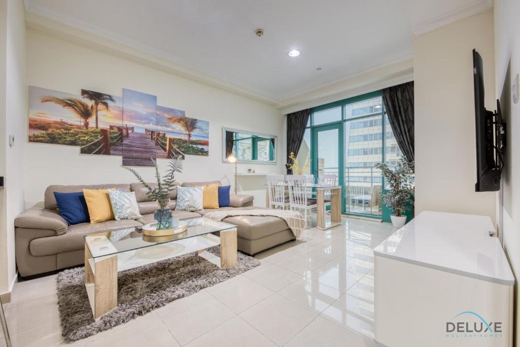 Дубай: Elegant and Modern 1BR in Dubai Marina!