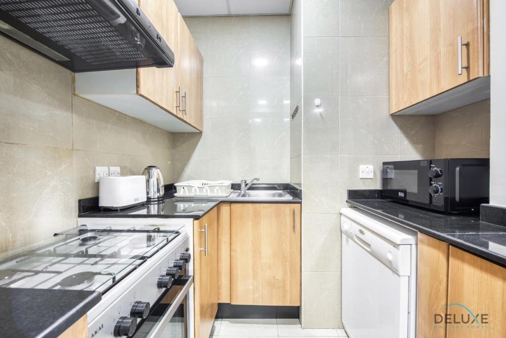 Дубай: Elegant and Modern 1BR in Dubai Marina!