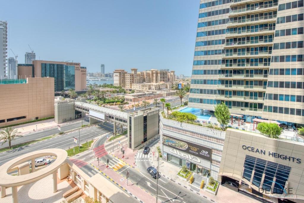Дубай: Elegant and Modern 1BR in Dubai Marina!