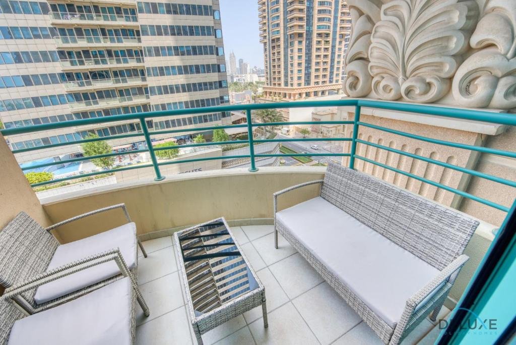 Дубай: Elegant and Modern 1BR in Dubai Marina!