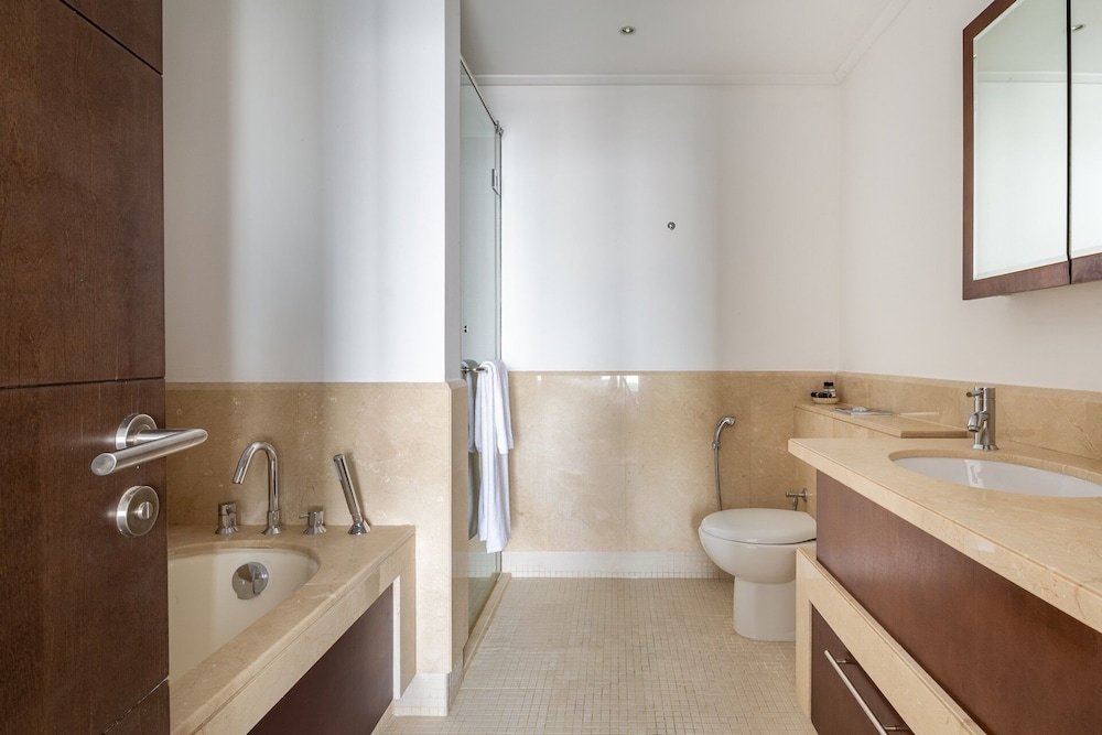 Дубай: Top-notch 2BR Apartment in Downtown