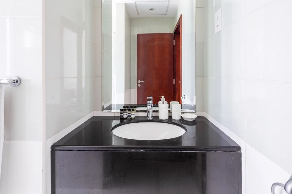 Дубай: Elegant & Spacious 2BR Apartment In Dubai Marina
