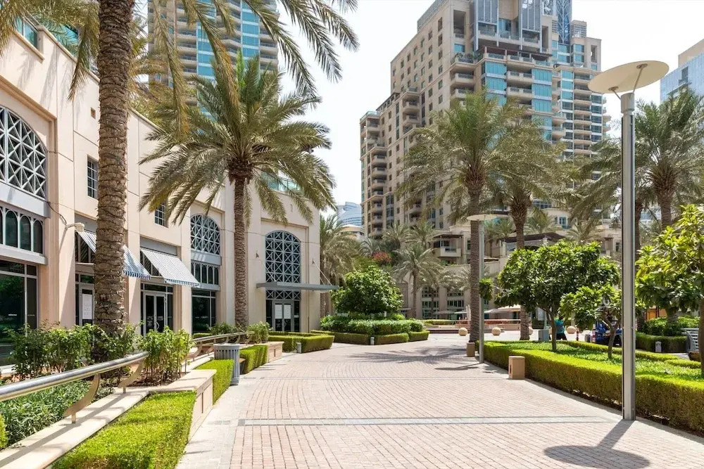 Дубай: Elegant & Spacious 2BR Apartment In Dubai Marina