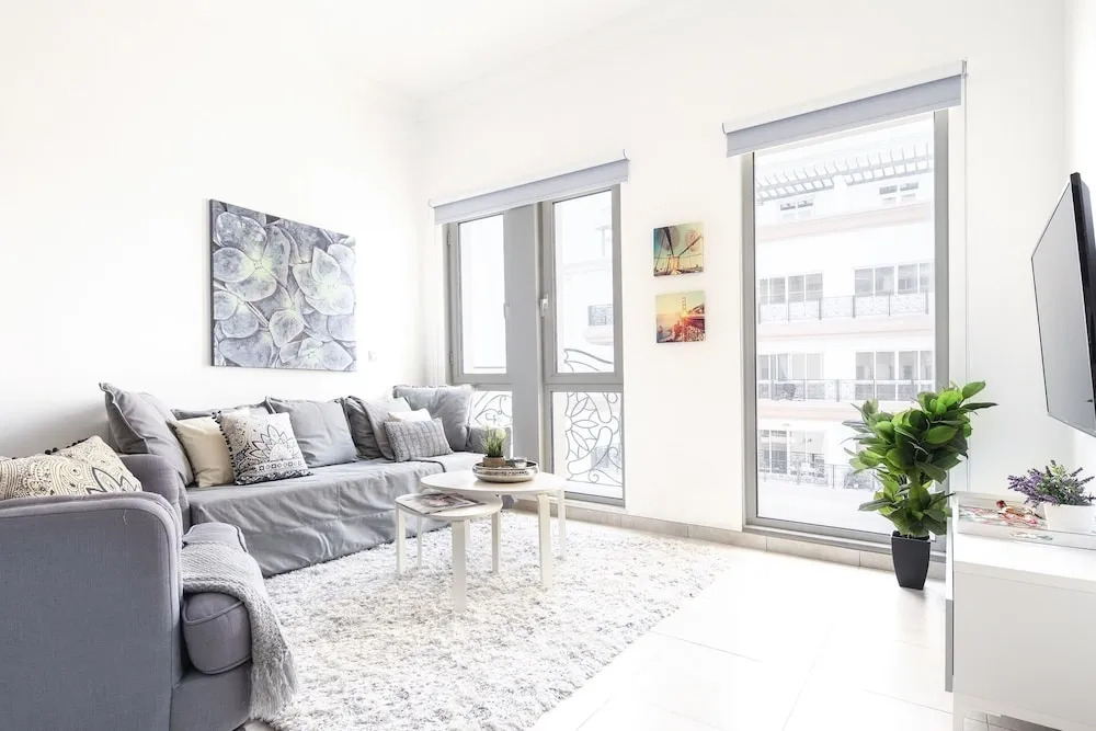 Дубай: Stylish + Cozy 1BR in Sports City