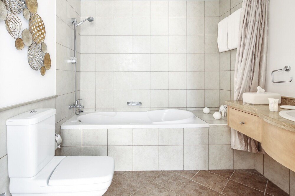 Дубай: Stylish + Cozy 1BR in Sports City