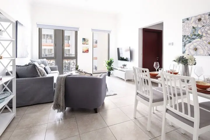 Дубай: Stylish + Cozy 1BR in Sports City