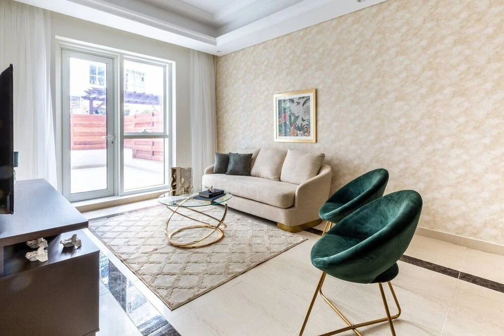 Дубай: Sleek & Sophisticated 2BR With Study Within Downtown Dubai!