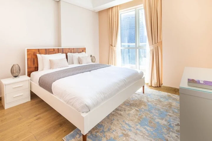 Дубай: Luxurious Living In This 2BR With Study in Downtown Dubai - Sleeps 5!
