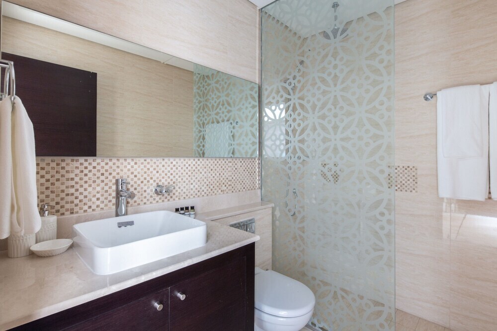 Дубай: Rich & Vibrant 2BR With Study in Downtown Dubai