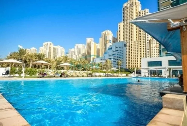 Дубай: Upscale 1BR - Sea Views - Direct Beach Access!