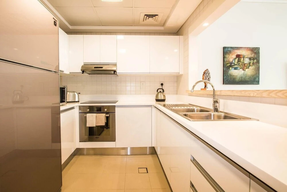 Дубай: Upscale 1BR - Sea Views - Direct Beach Access!