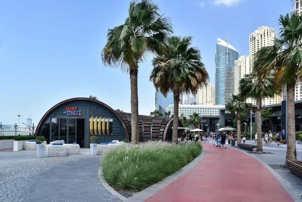 Дубай: Upscale 1BR - Sea Views - Direct Beach Access!