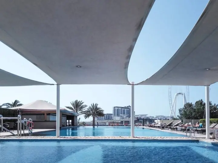 Дубай: Upscale 1BR - Sea Views - Direct Beach Access!