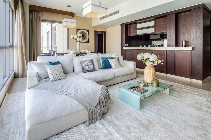 Дубай: Lavish 2BR With Picturesque Burj Khalifa Views!