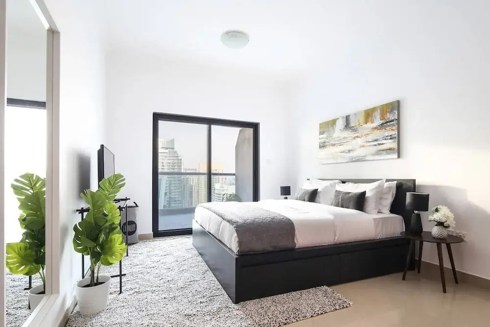 Дубай: Modern 1BR w/ Gorgeous Marina Views! Sleeps 4