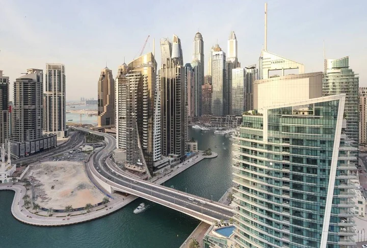 Дубай: Modern 1BR w/ Gorgeous Marina Views! Sleeps 4