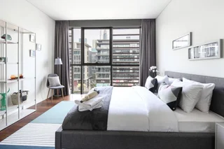 Дубай: Stunning And Premium 3BR In The Heart Of City Walk