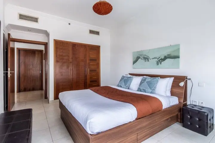 Дубай: Unique & Stylish 1BR w/ Incomparable Marina Views!