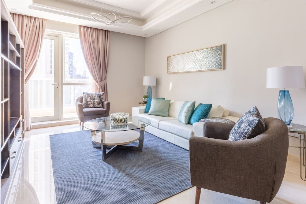 Дубай: Superb & Incomparable 2BR With Study in the Heart of Downtown Dubai!