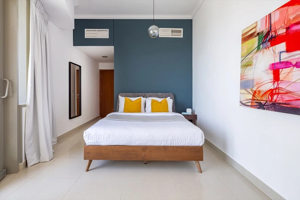 Дубай: Elegant and Functional 2BR in Marina - Sleeps 5!
