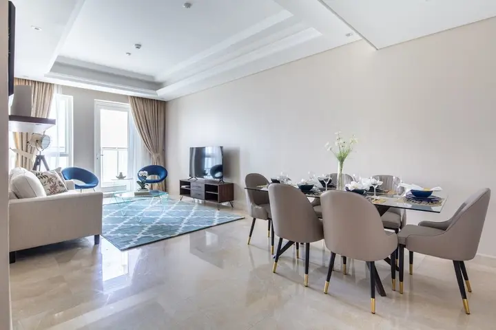 Дубай: Modern Luxury Living in This 3BR Apt in Downtown Dubai
