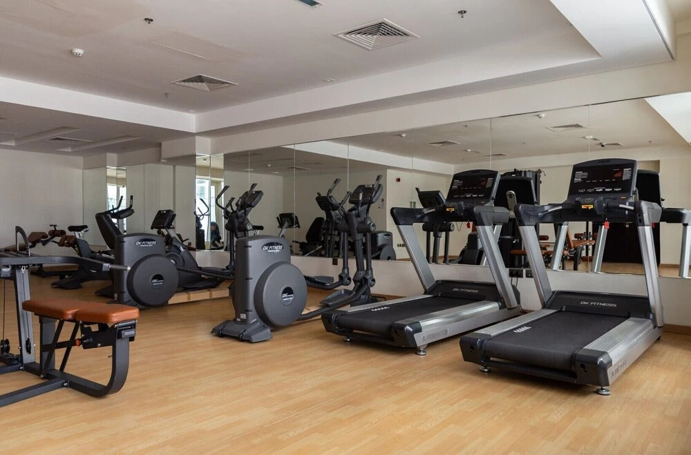 Дубай: Modern Luxury Living in This 3BR Apt in Downtown Dubai