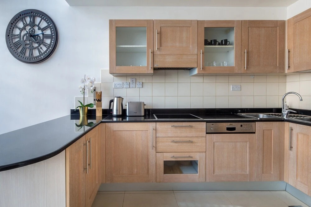 Дубай: Lively & Spacious 1BR Loft in Dubai Marina