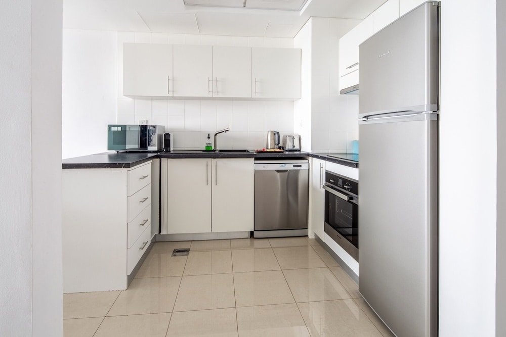 Дубай: 3BR Paradise for 8 With Spectacular Marina Views!